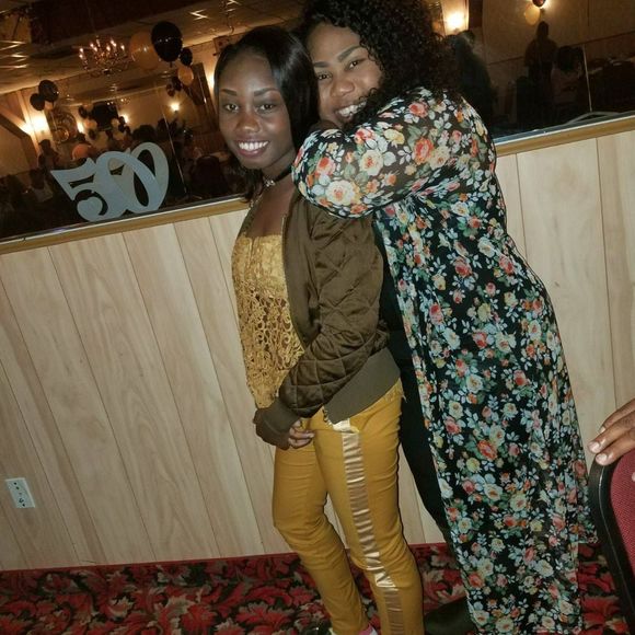 Meet your Posher, Toya - Picture 1 of 1